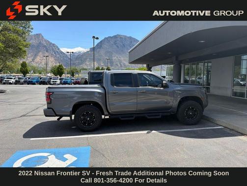 Gun Metallic 2022 Nissan Frontier SV