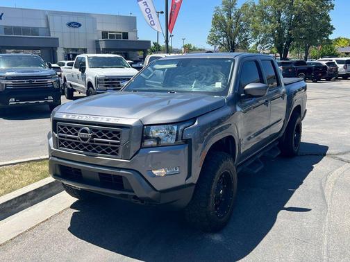 Gun Metallic 2022 Nissan Frontier SV