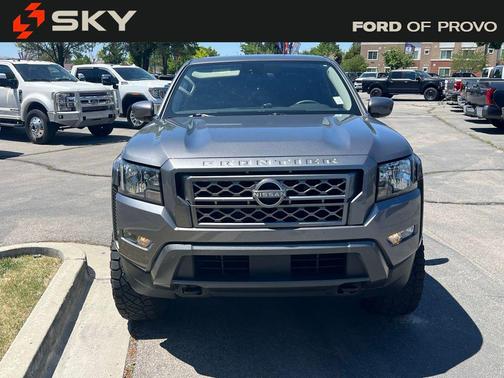 Gun Metallic 2022 Nissan Frontier SV