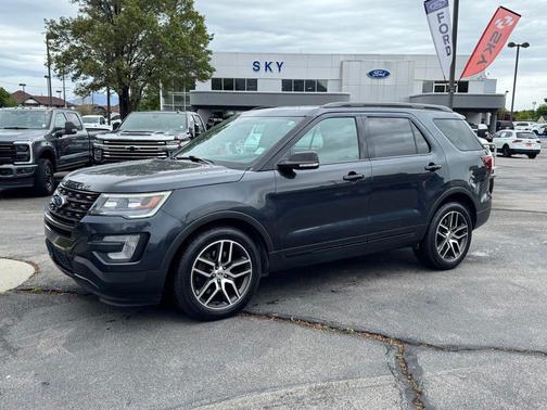 Quartz Metallic 2017 Ford Explorer sport