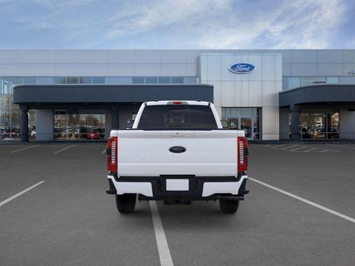 Star White Metallic Tri-Coat 2026 Ford F-350 Lariat