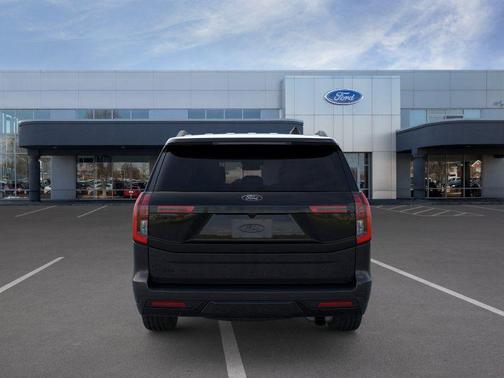 AGATE BLACK METALLIC 2026 Ford Expedition Platinum
