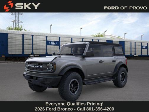 Carbonized Gray Metallic 2026 Ford Bronco Base