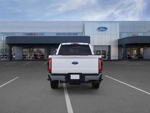Star White Metallic Tri-Coat 2026 Ford F-250 Lariat