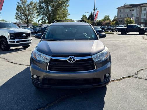 Predawn Gray Mica 2014 Toyota Highlander LE Plus