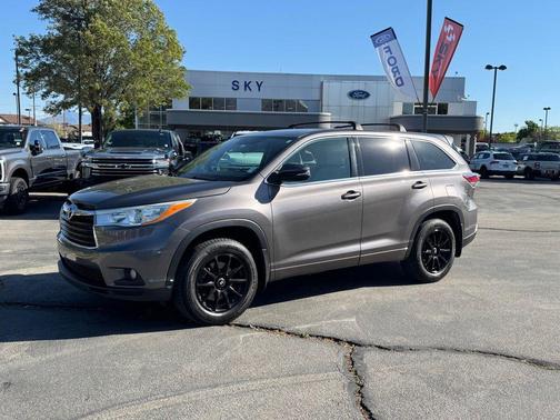 Predawn Gray Mica 2014 Toyota Highlander LE Plus