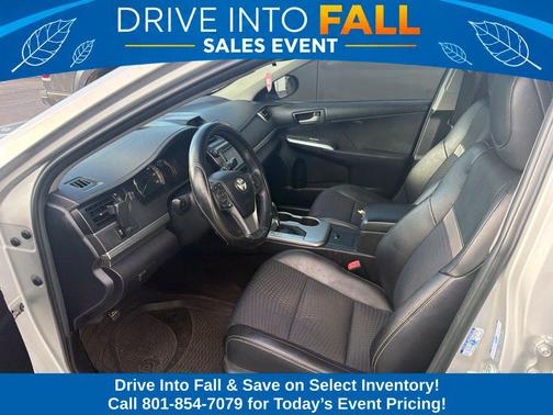 Classic Silver Metallic 2012 Toyota Camry SE
