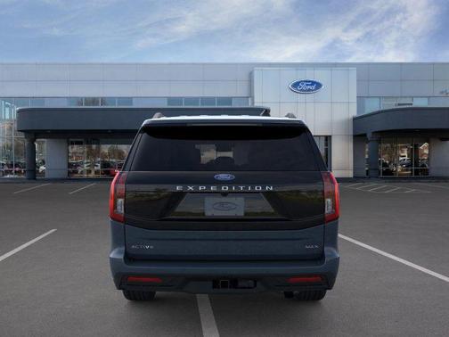 2025 Ford Expedition Max Active 4x4