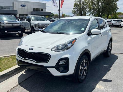 Clear White 2020 Kia Sportage LX