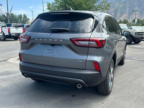 2025 Ford Escape ST-Line Select