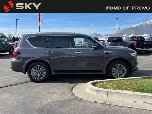 2024 INFINITI QX80 Luxe