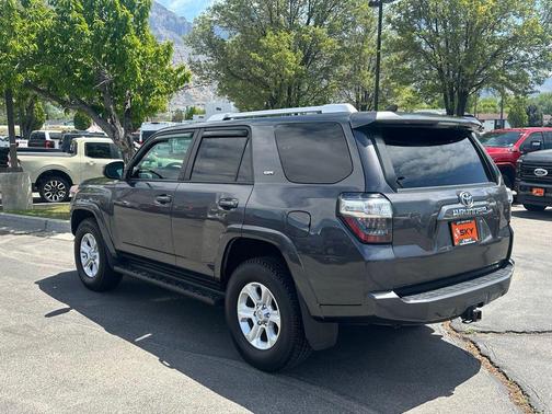 Magnetic Gray Metallic 2017 Toyota 4Runner SR5