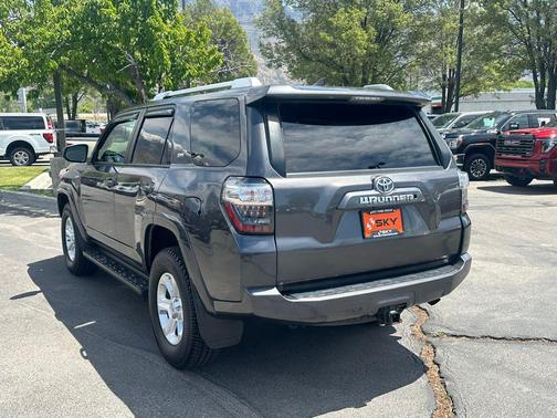 Magnetic Gray Metallic 2017 Toyota 4Runner SR5
