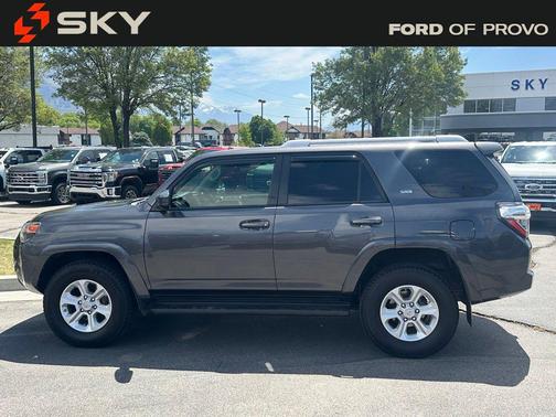 Magnetic Gray Metallic 2017 Toyota 4Runner SR5
