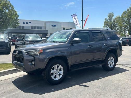 Magnetic Gray Metallic 2017 Toyota 4Runner SR5