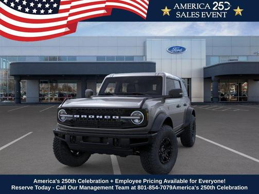 Gray Metallic 2025 Ford Bronco Badlands