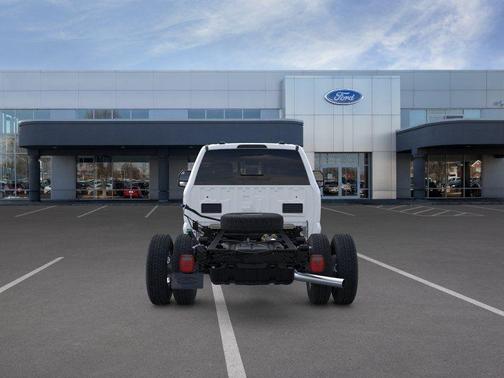 Oxford White 2026 Ford F-350 XL