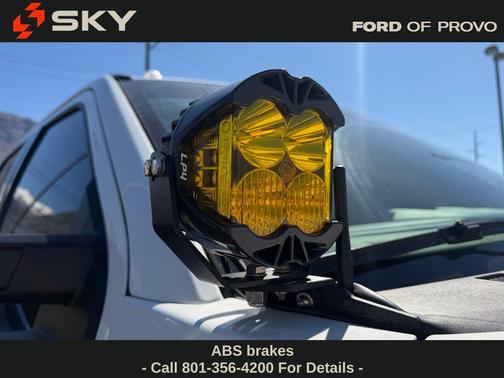 White 2023 Ford F-250 Lariat