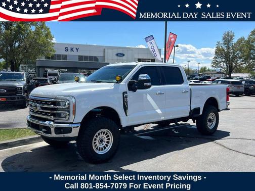 White 2023 Ford F-250 Lariat