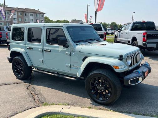 Earl Clearcoat 2024 Jeep Wrangler 4xe Sahara