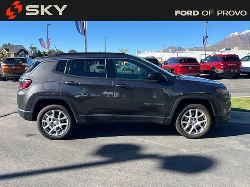 2023 Jeep Compass Latitude Lux