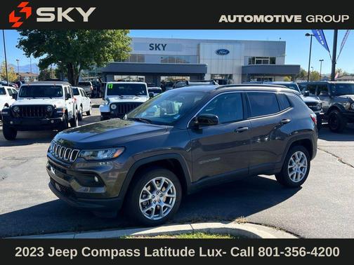 2023 Jeep Compass Latitude Lux