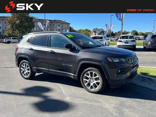 2023 Jeep Compass Latitude Lux