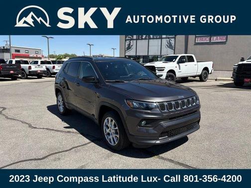 2023 Jeep Compass Latitude Lux