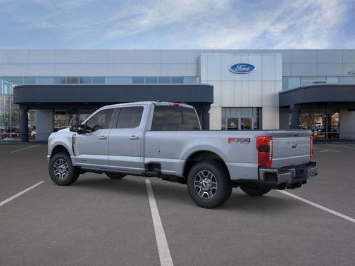 Glacier Gray Metallic TriCoat 2026 Ford F-350 Lariat