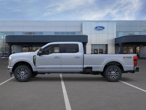 Glacier Gray Metallic TriCoat 2026 Ford F-350 Lariat
