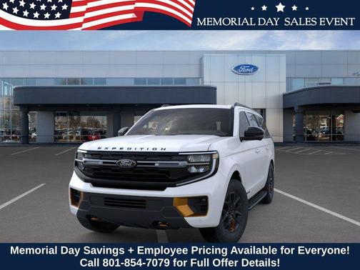 Star White Metallic Tri-Coat 2026 Ford Expedition Tremor