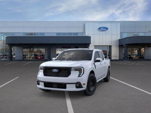 SPACE WHITE METALLIC 2026 Ford Maverick Lobo Standard