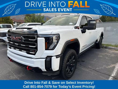 Summit White 2024 GMC Sierra 3500 AT4