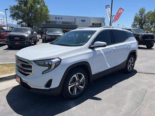 Summit White 2019 GMC Terrain SLT