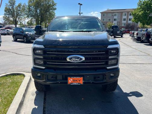 Agate Black Metallic 2026 Ford F-350 Platinum