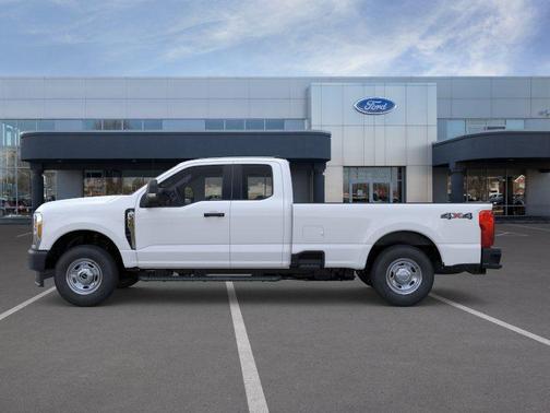 OXFORD WHITE 2026 Ford F-350 XL