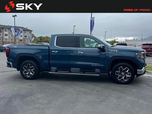 2024 GMC Sierra 1500 SLT