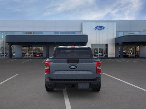 Azure Gray Metallic Tri-Coat 2026 Ford Maverick XLT