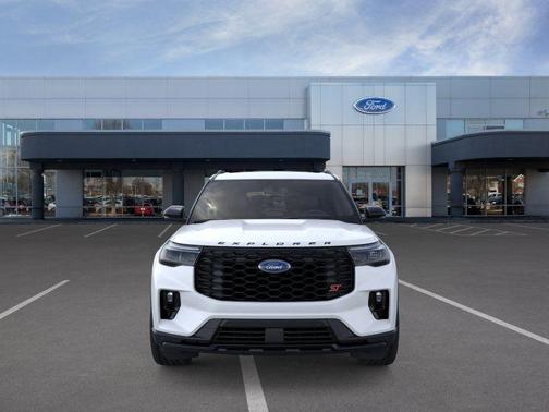 Star White Metallic Tri-Coat 2026 Ford Explorer ST