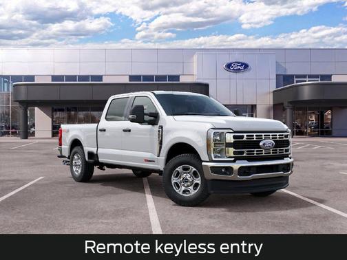 Oxford White 2027 Ford F-250 XLT