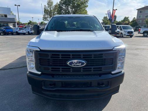 OXFORD WHITE 2026 Ford F-250 XL