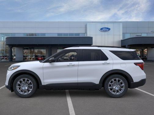 Space White Metallic 2026 Ford Explorer Active