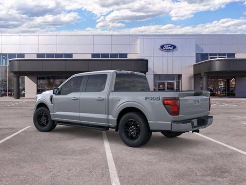 Avalanche 2026 Ford F-150 XLT
