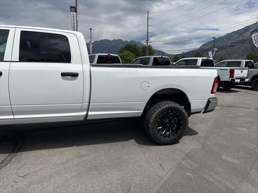 2022 RAM 2500 Tradesman Crew Cab 4x4 8' Box