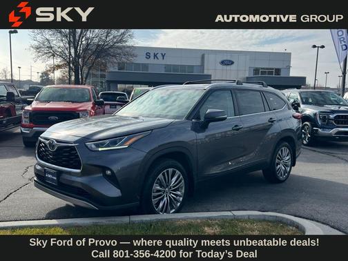 2022 Toyota Highlander Platinum