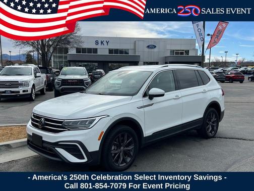 White 2024 Volkswagen Tiguan 2.0T SE 4MOTION