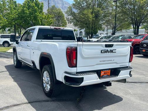 Summit White 2022 GMC Sierra 3500 Denali