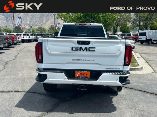 Summit White 2022 GMC Sierra 3500 Denali
