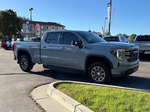 Thunderstorm Gray 2024 GMC Sierra 1500 AT4