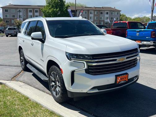 Iridescent Pearl Tricoat 2021 Chevrolet Tahoe LT